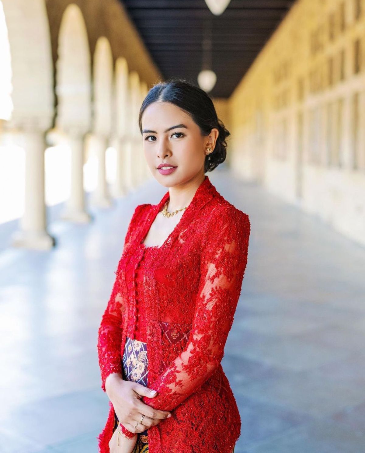 “Maudy Ayunda Umumkan Kehamilan Pertama, Warganet Ramai Ucapkan Selamat”